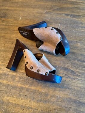 Y2K Betsey Johnson Candies Platform Clog Tan Haircalf Upper 9.5 SOLD OUT